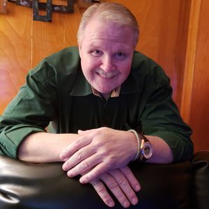 Meet your Posher, Tom